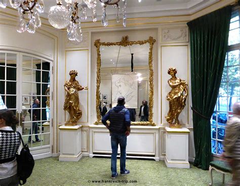 yves st laurent museum hall